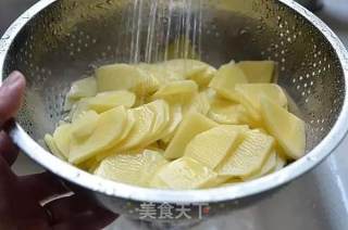 经典回锅肉的做法步骤：3