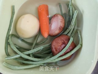 香菇肉丁时蔬卤的做法步骤：2