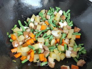 香菇肉丁时蔬卤的做法步骤：12