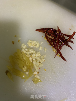 酸辣土豆丝的做法步骤：2