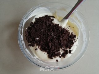 奥利奥纸杯蛋糕的做法步骤：6