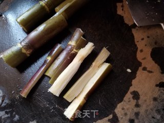 金银花甘蔗水的做法步骤：2