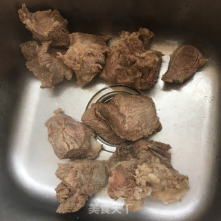 “荤菜”酸豆角卤驴肉的做法步骤：6