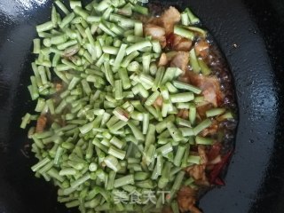 豇豆烧肉的做法步骤：5
