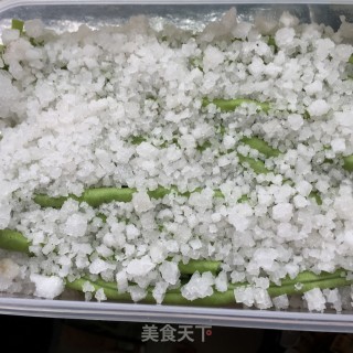 腌酸豆角的做法步骤：6