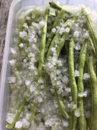 腌酸豆角的做法步骤：7