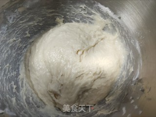豆沙卷面包的做法步骤：4