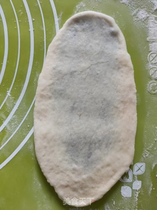 豆沙卷面包的做法步骤：15