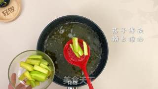 茄子豆腐煲丨不但超级下饭而且软烂入味，怎么吃都吃不够的做法步骤：3