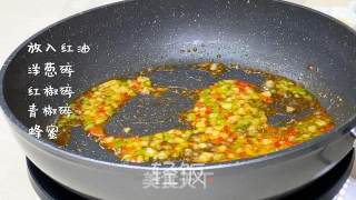 蜜香脆辣三烹藕丨莲藕这么做你肯定没吃过！！的做法步骤：5