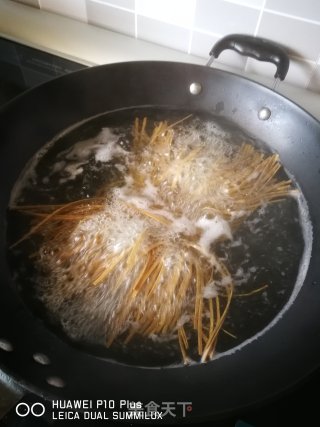 健康减肥早餐   苦荞打卤面的做法步骤：2