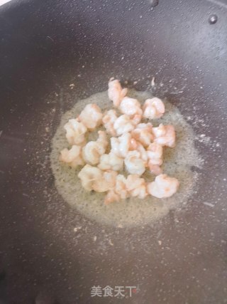 虾仁跑蛋的做法步骤：5