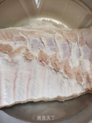 孜然烤排骨的做法步骤：1