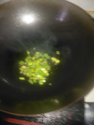 清炒泡面的做法步骤：6