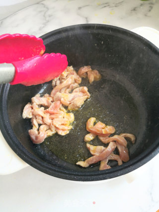 河南人最爱的扁豆肉丝焖面的做法步骤：3