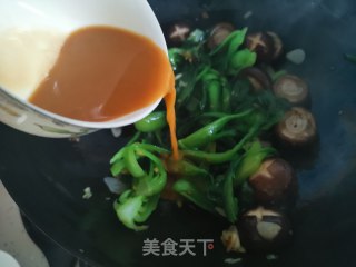 香菇扒油菜的做法步骤：10
