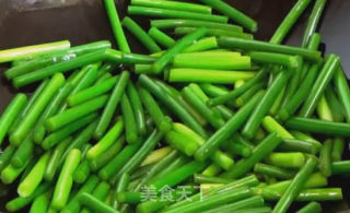 蒜薹肉丝的做法步骤：4