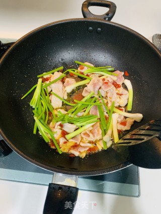 剁椒炒瘦肉的做法步骤：4