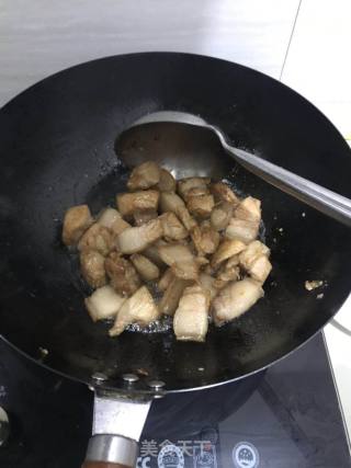 家常红烧肉的做法步骤：5