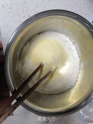 豆沙玉米烧饼的做法步骤：1