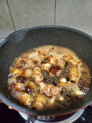 五花肉烧腐竹的做法步骤：5