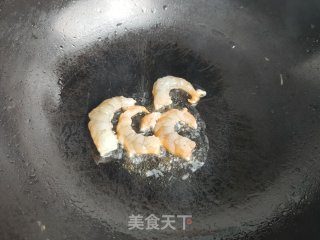 油菜鲜虾面的做法步骤：2