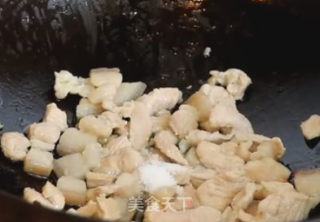 辣椒炒肉的做法步骤：4