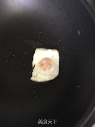 鸡丝韭菜苔豆芽炒面的做法步骤：2