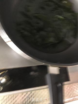 咸肉冬瓜海带汤的做法步骤：3