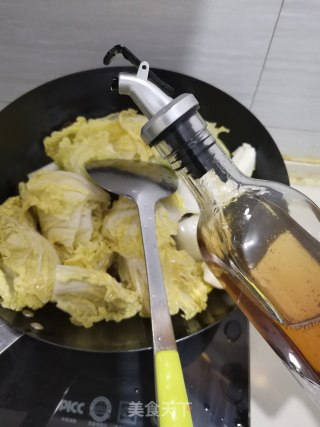 木耳烧白菜的做法步骤：6