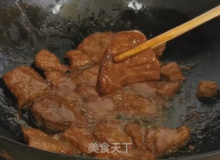 香煎牛肉的做法步骤：3