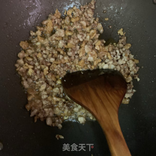 肉酱窝窝头的做法步骤：9