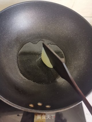 腊味丝瓜煲的做法步骤：2