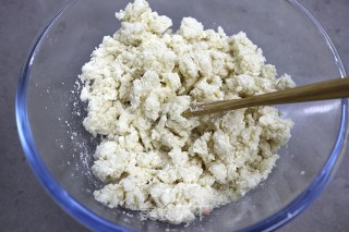 猪肉香芹胡萝卜烫面饺的做法步骤：2