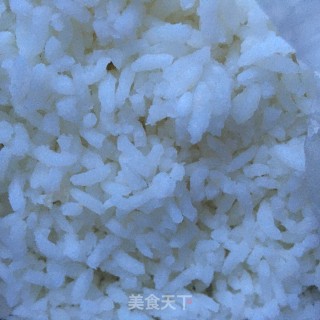 胡萝卜鸡蛋炒米的做法步骤：3