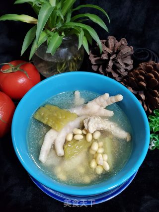 鸡爪苦瓜黄豆汤的做法步骤：8