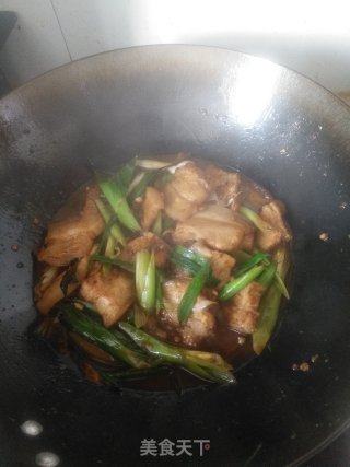 蒜苗回锅肉的做法步骤：10