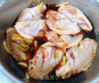 糯米蒸鸡翅的做法步骤：5
