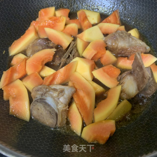 骨头焖木瓜粉丝煲的做法步骤：6