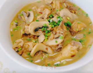 口蘑鸡肉汤的做法步骤：7