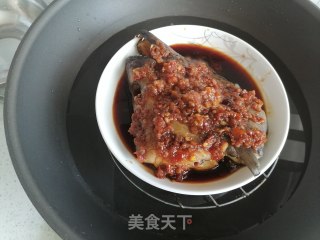 蒸鸦片鱼头的做法步骤：4