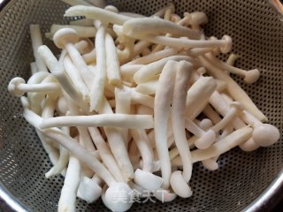大虾烧豆腐的做法步骤：1