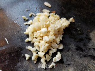 大虾烧豆腐的做法步骤：3