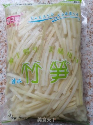 笋丝拌黄瓜的做法步骤：1