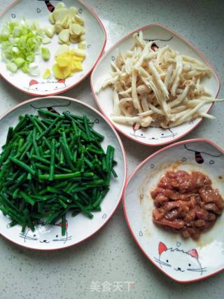 白玉菇炒豇豆的做法步骤：4