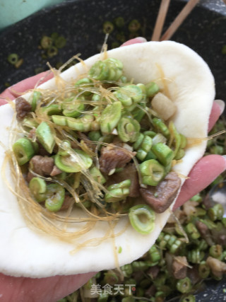 ￼￼四季豆粉丝肉包的做法步骤：28