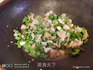 五花肉炒四季豆的做法步骤：6