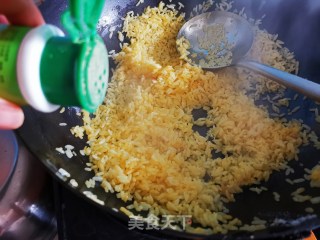黄金蛋炒饭的做法步骤：8