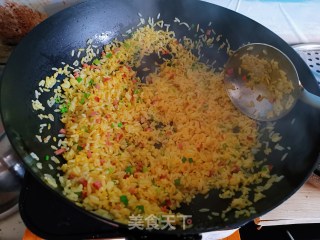 黄金蛋炒饭的做法步骤：9