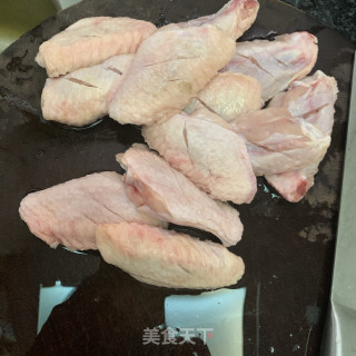 孜然炸翅的做法步骤：1